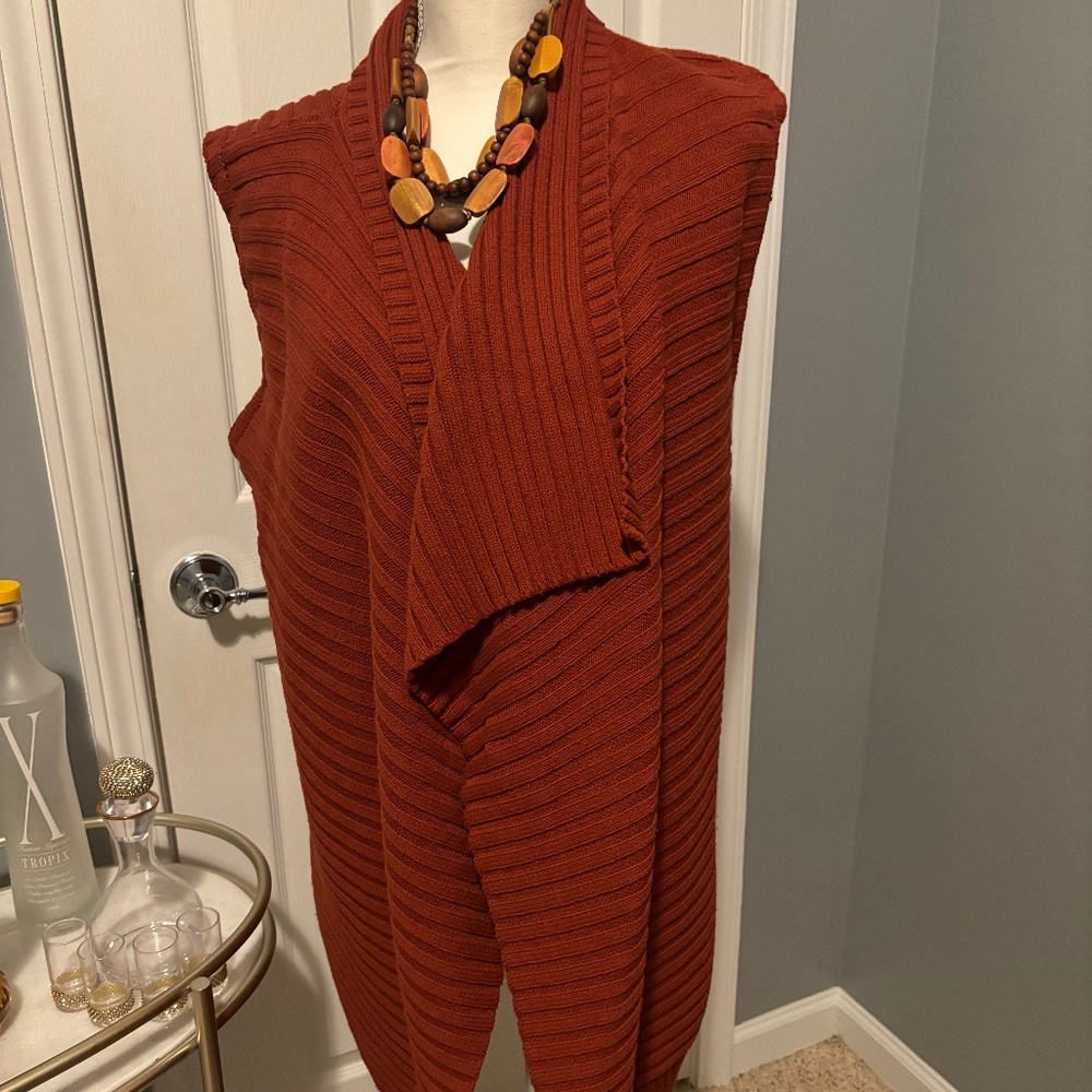 Miilla Wrap Sleeveless Sweater/Cardigan